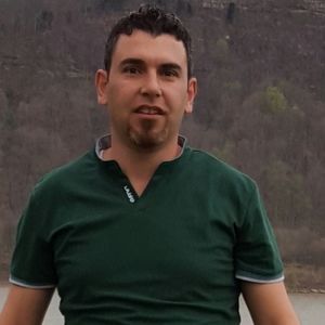 Meet your Posher, Ali